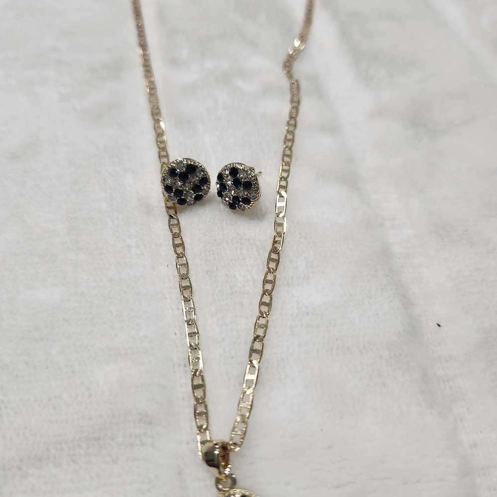 Elegant Gold and Black Jewelry Set